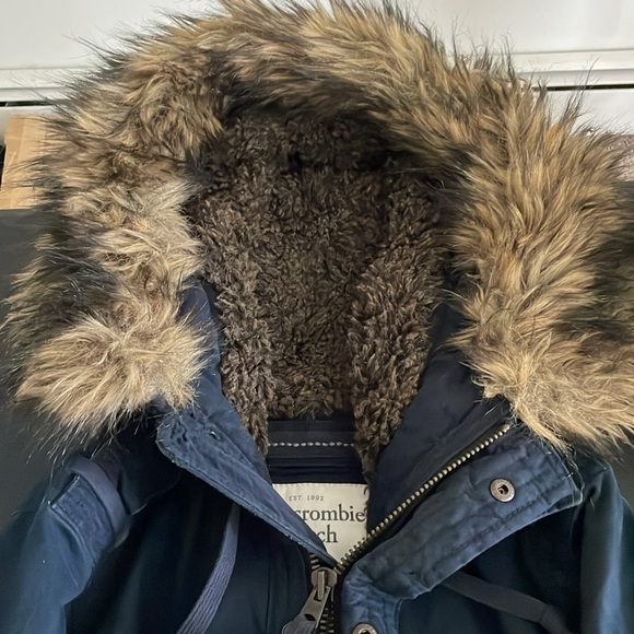 Abercrombie & Fitch Basin Mountain faux Fur linen fur Hood Military Parka Jacket - Picture 9 of 13